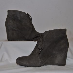 Clark’s Artisan Gray Suede Wedge Booties